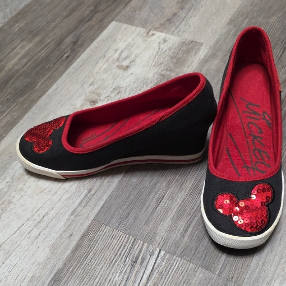 Disney Black and Red Wedges with Mickey Design - Picture 2 of 5